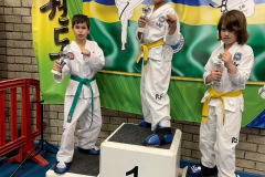 0a282f1f-9231-44b0-a17d-fc7ddf6d3eaf-Large